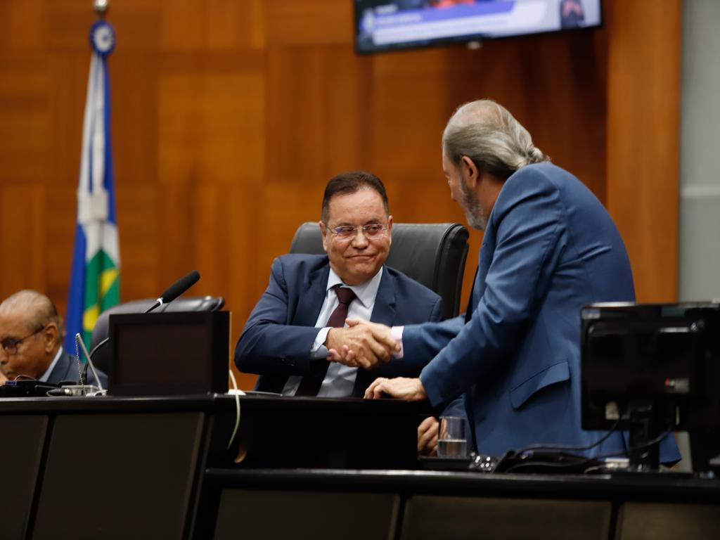 Sessão Especial na ALMT