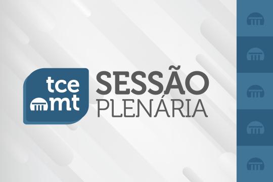 A imagem é um banner digital com fundo em degradê cinza claro, com linhas diagonais em tons mais escuros que convergem para o canto inferior direito. No canto superior esquerdo, apresenta o logotipo do Tribunal de Contas do Estado de Mato Grosso (TCE MT), composto pela sigla “tce” em letras brancas sobre um quadrado azul, acompanhada de um ícone estilizado de um edifício. À direita do logotipo, lê-se a palavra